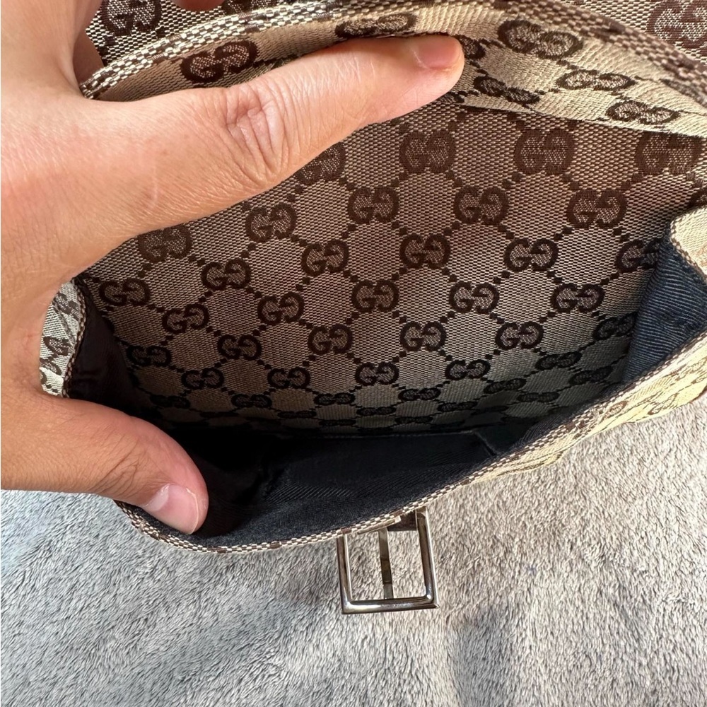 Gucci crossbody bag. - Picture 5 of 16